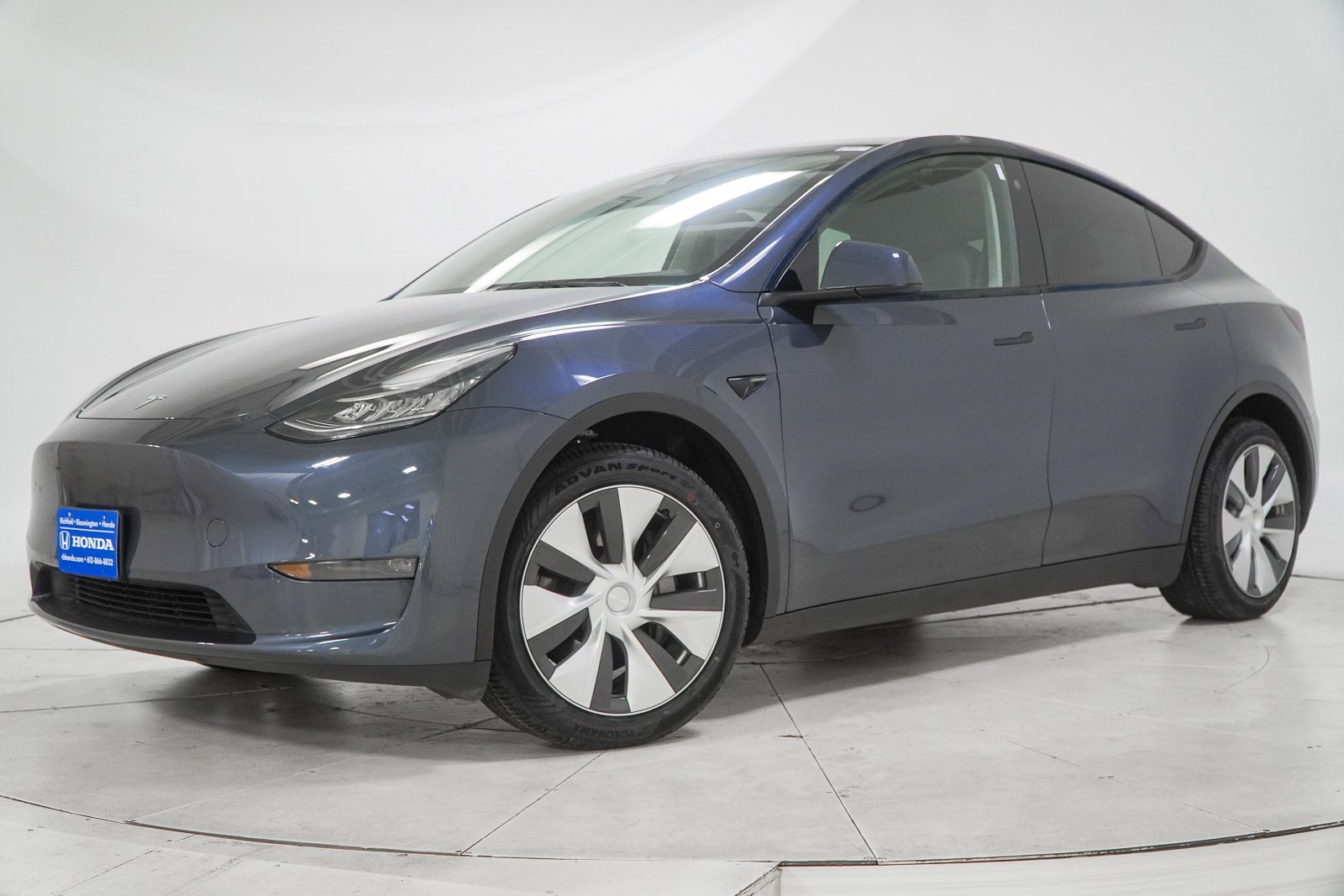 Used 2023 Tesla Model Y Long Range image 1