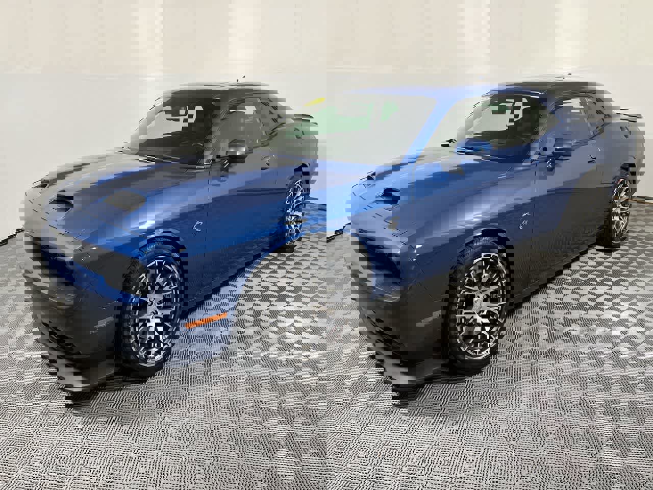 Used 2021 Dodge Challenger SRT Hellcat w/ Plus Package RWD image 4