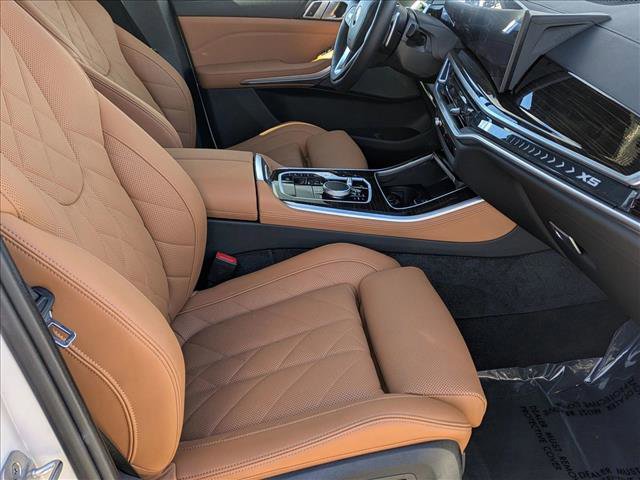 Used 2024 BMW X5 xDrive40i w/ Premium Package image 22