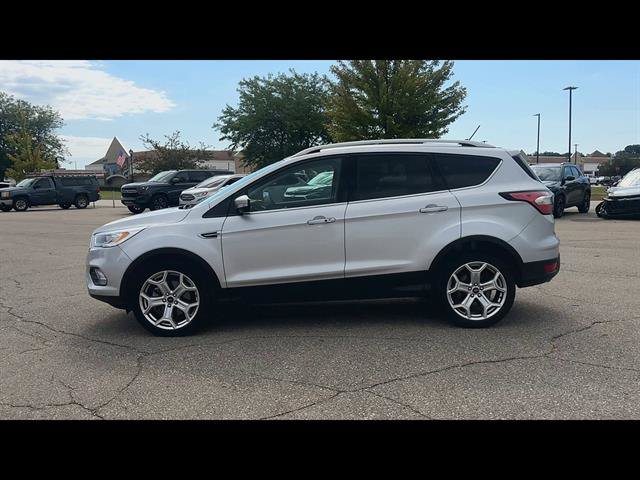 Used 2018 Ford Escape Titanium w/ Ford Safe & Smart Package AWD/4WD image 29