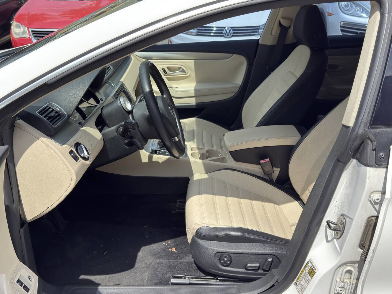 Used 2012 Volkswagen CC Lux Limited FWD image 21