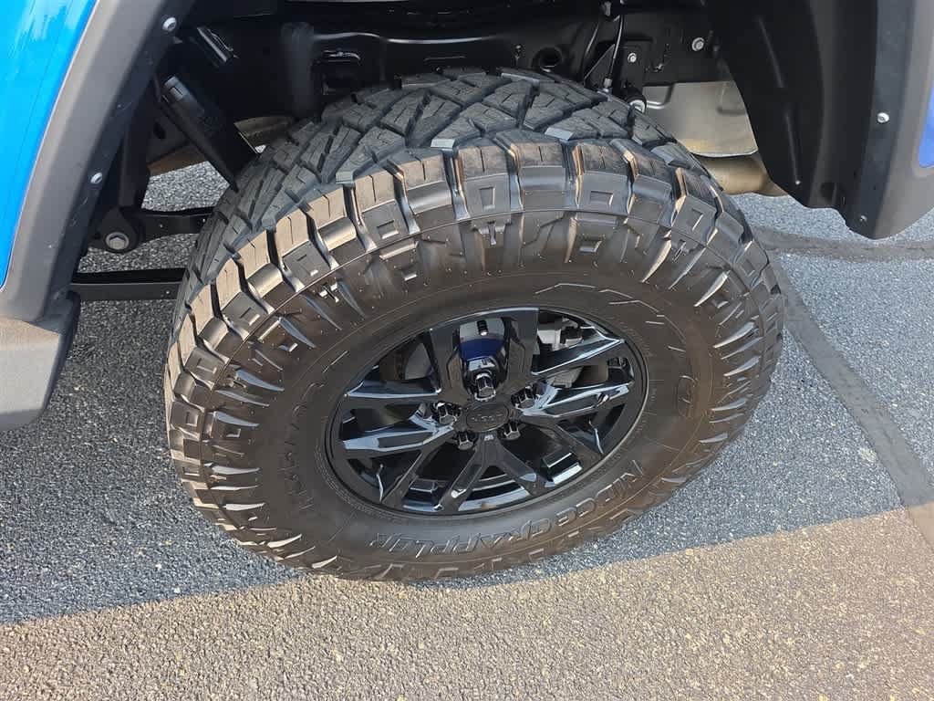 Used 2023 Jeep Gladiator Sport AWD/4WD image 27