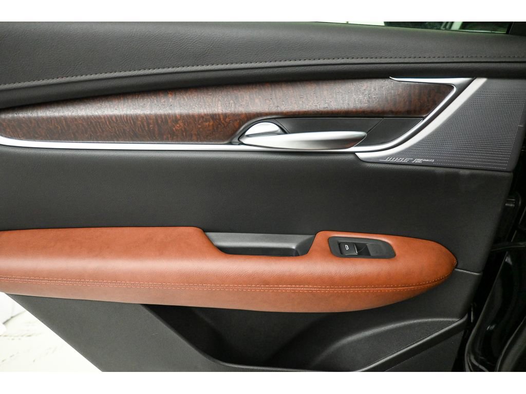 New 2026 Cadillac XT5 Sportv w/ LPO, Onyx Lite Package image 11