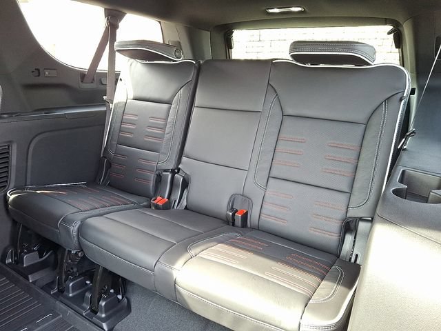 New 2026 GMC Yukon XL AT4 Ultimate w/ LPO, Floor Liner Package AWD/4WD image 12