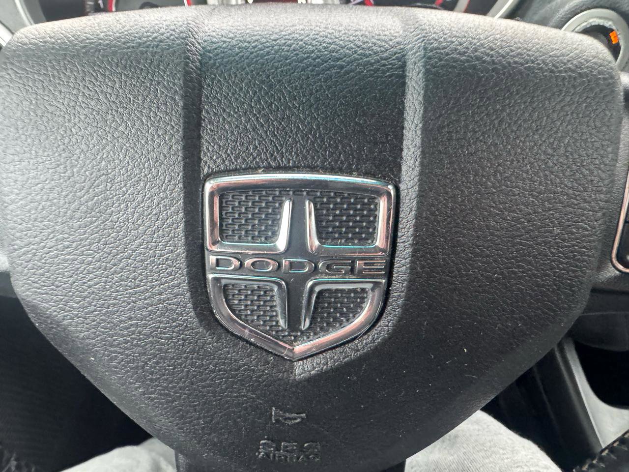 Used 2018 Dodge Journey SE image 19