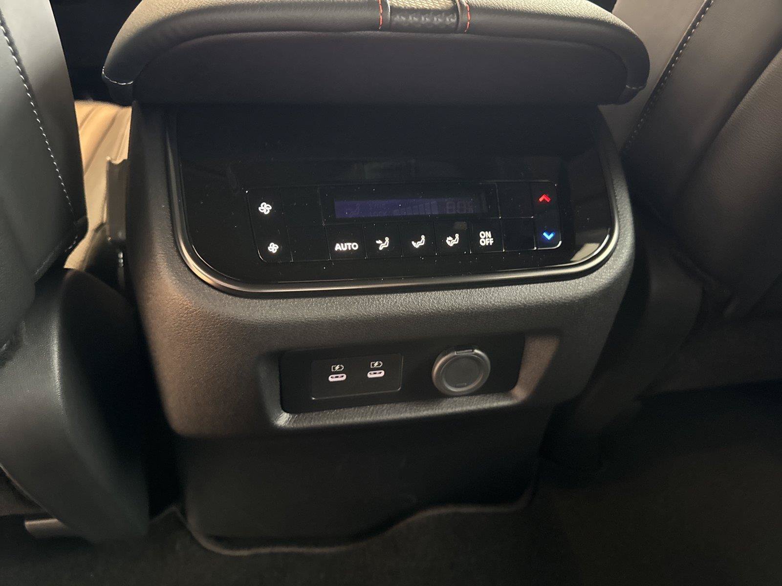 New 2026 Nissan Armada PRO-4X w/ Captain's Chari Seat Package AWD/4WD image 23