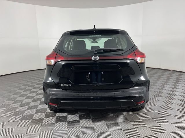 Used 2021 Nissan Kicks S image 5