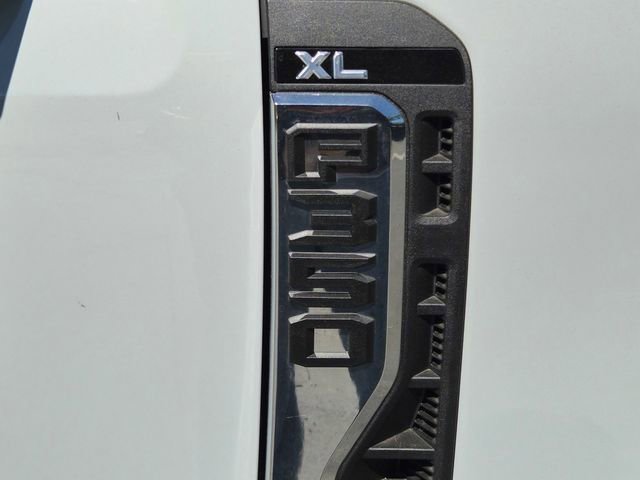 New 2026 Ford F350 XL w/ XL Chrome Package image 24