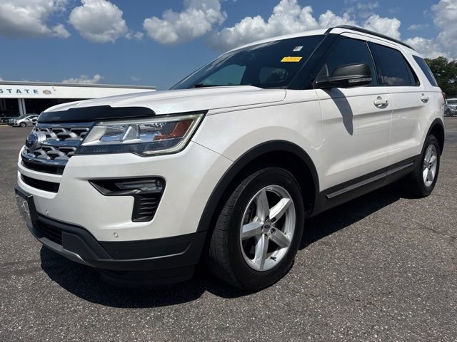 Used 2019 Ford Explorer XLT w/ Equipment Group 202A FWD image 2