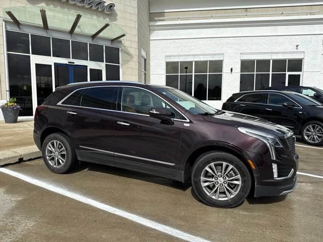 Used 2021 Cadillac XT5 Premium Luxury FWD image 2