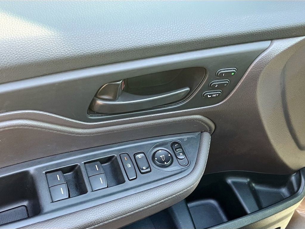 Used 2021 Honda Odyssey EX-L image 18