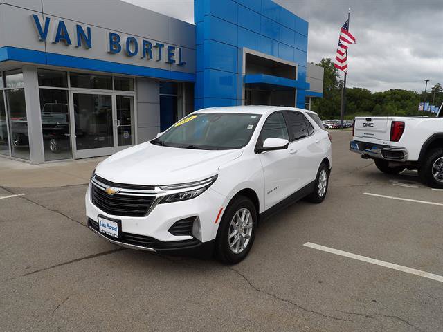 Used 2024 Chevrolet Equinox LT AWD/4WD image 1