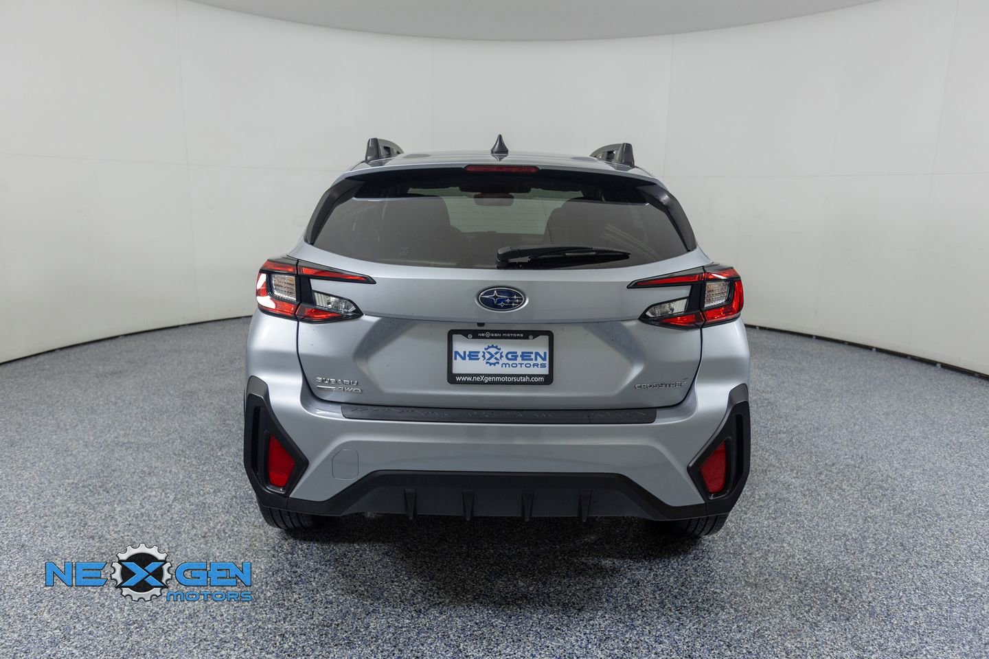 Used 2024 Subaru Crosstrek 2.0i Premium AWD/4WD image 6