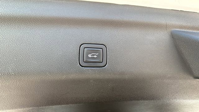 Used 2024 GMC Yukon XL Denali Ultimate image 41