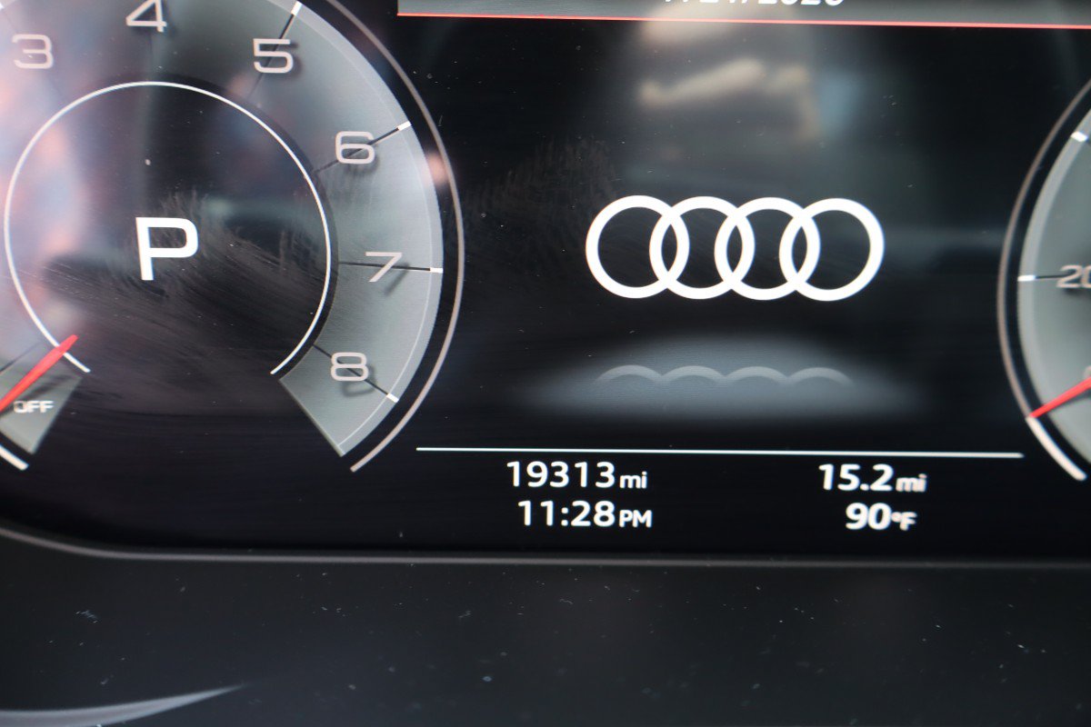 Used 2023 Audi Q5 2.0T Premium Plus w/ Premium Plus Package AWD/4WD image 11