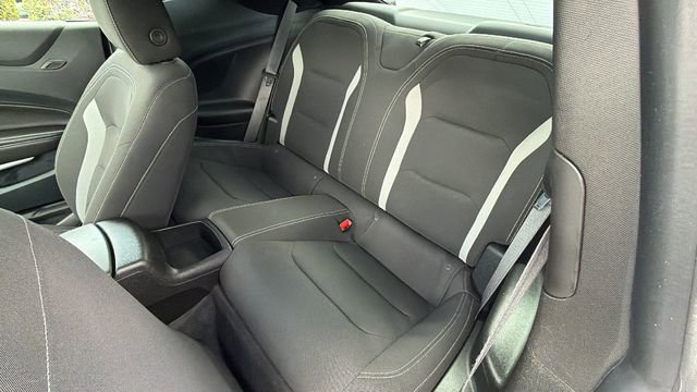 Used 2024 Chevrolet Camaro LT w/ Technology Package image 14