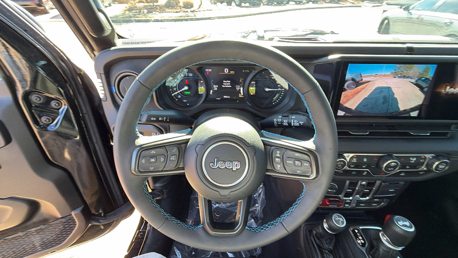 Used 2025 Jeep Wrangler Unlimited Rubicon 4xe w/ Convenience Group image 26