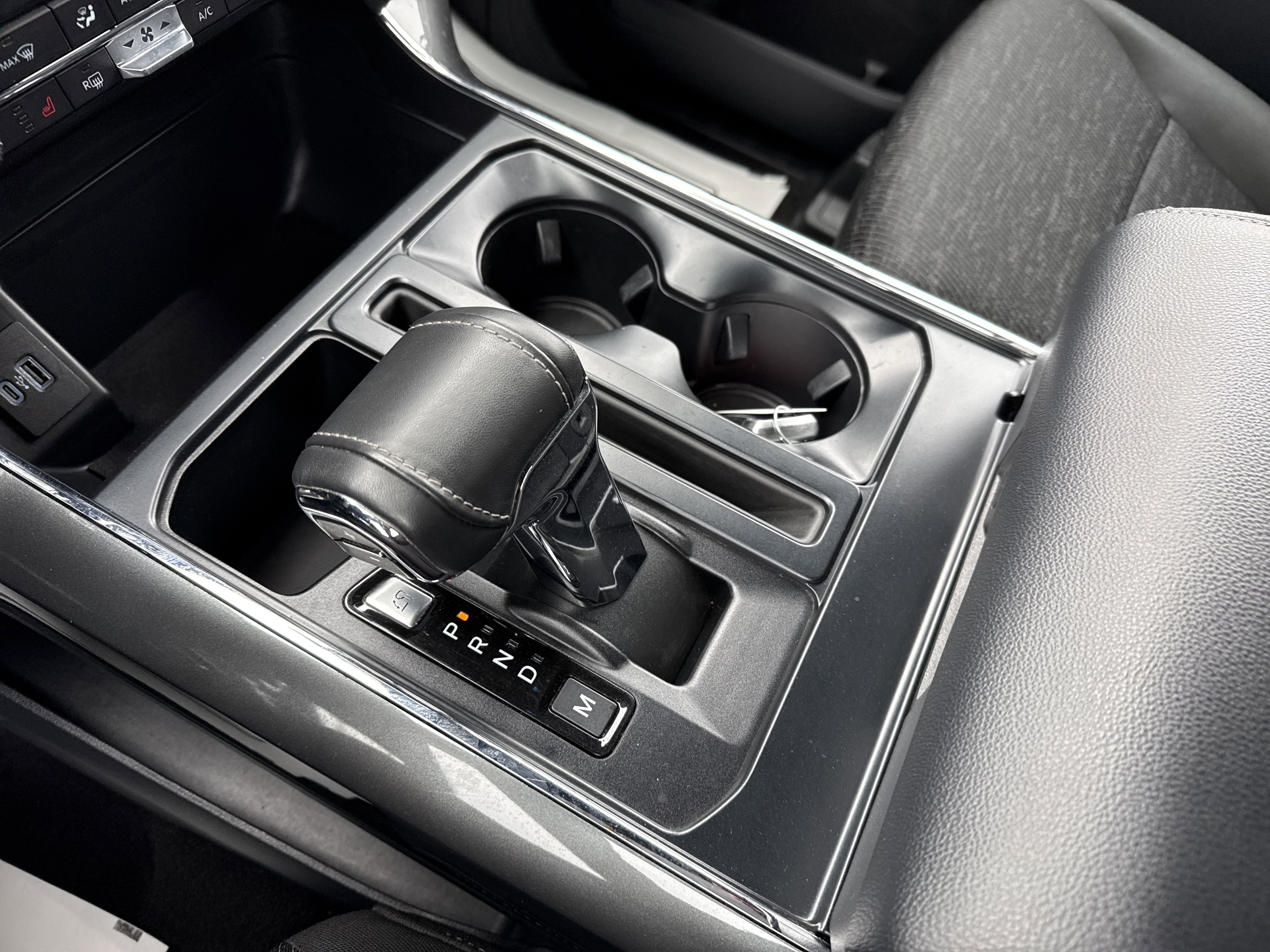 Used 2022 Ford F150 XLT w/ Equipment Group 302A High image 29