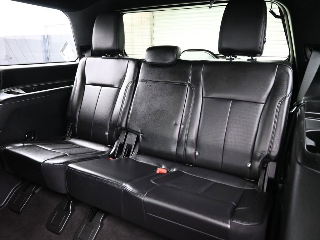 Used 2020 Ford Expedition XLT w/ Equipment Group 202A image 13