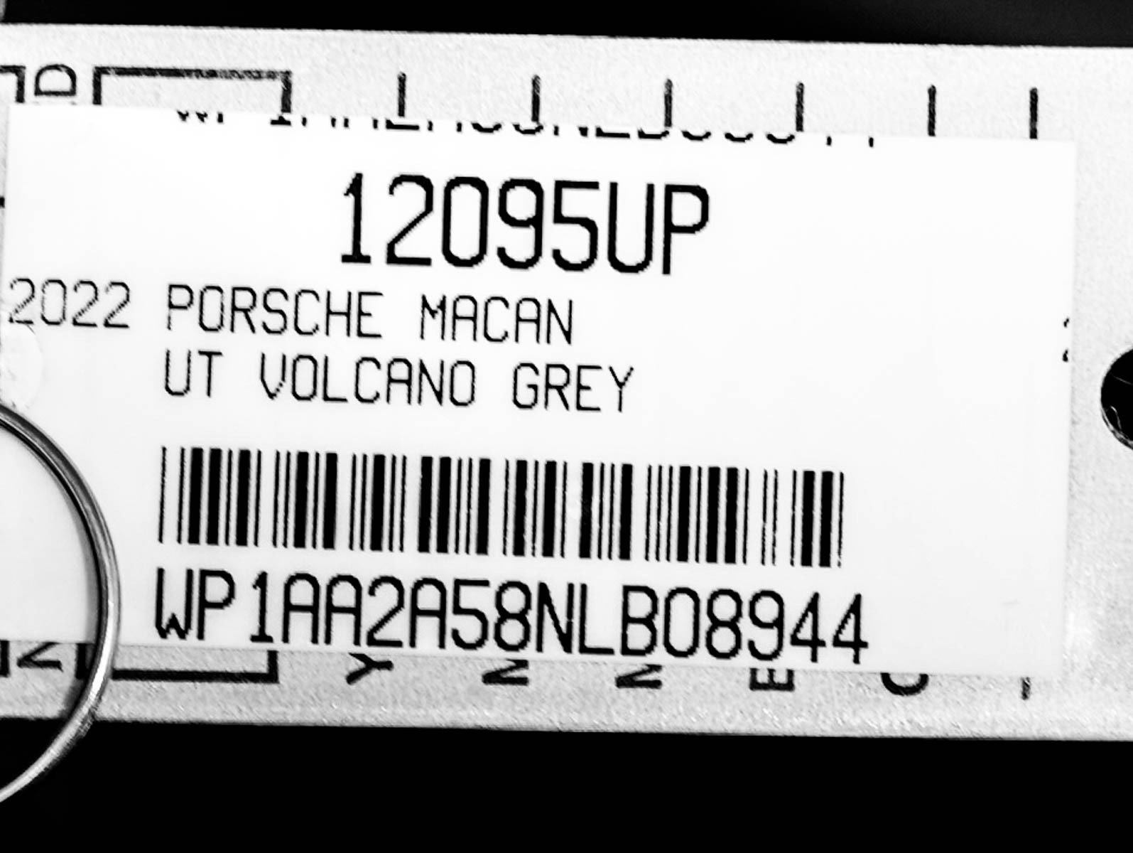 Certified 2022 Porsche Macan AWD/4WD image 33