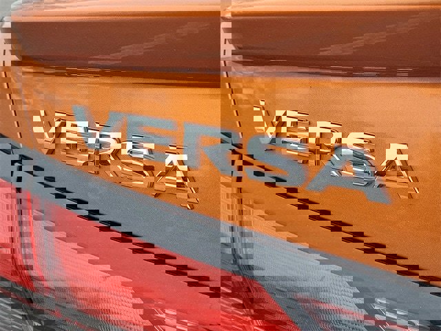 Certified 2021 Nissan Versa SR w/ Electronics Package image 11