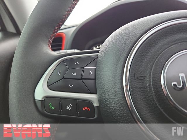 Used 2023 Jeep Renegade Latitude w/ Sun/Sound Group image 17