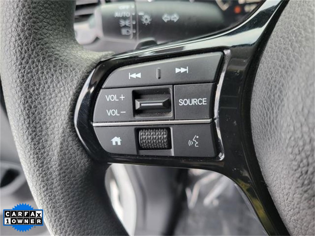 Used 2023 Honda Pilot LX image 22