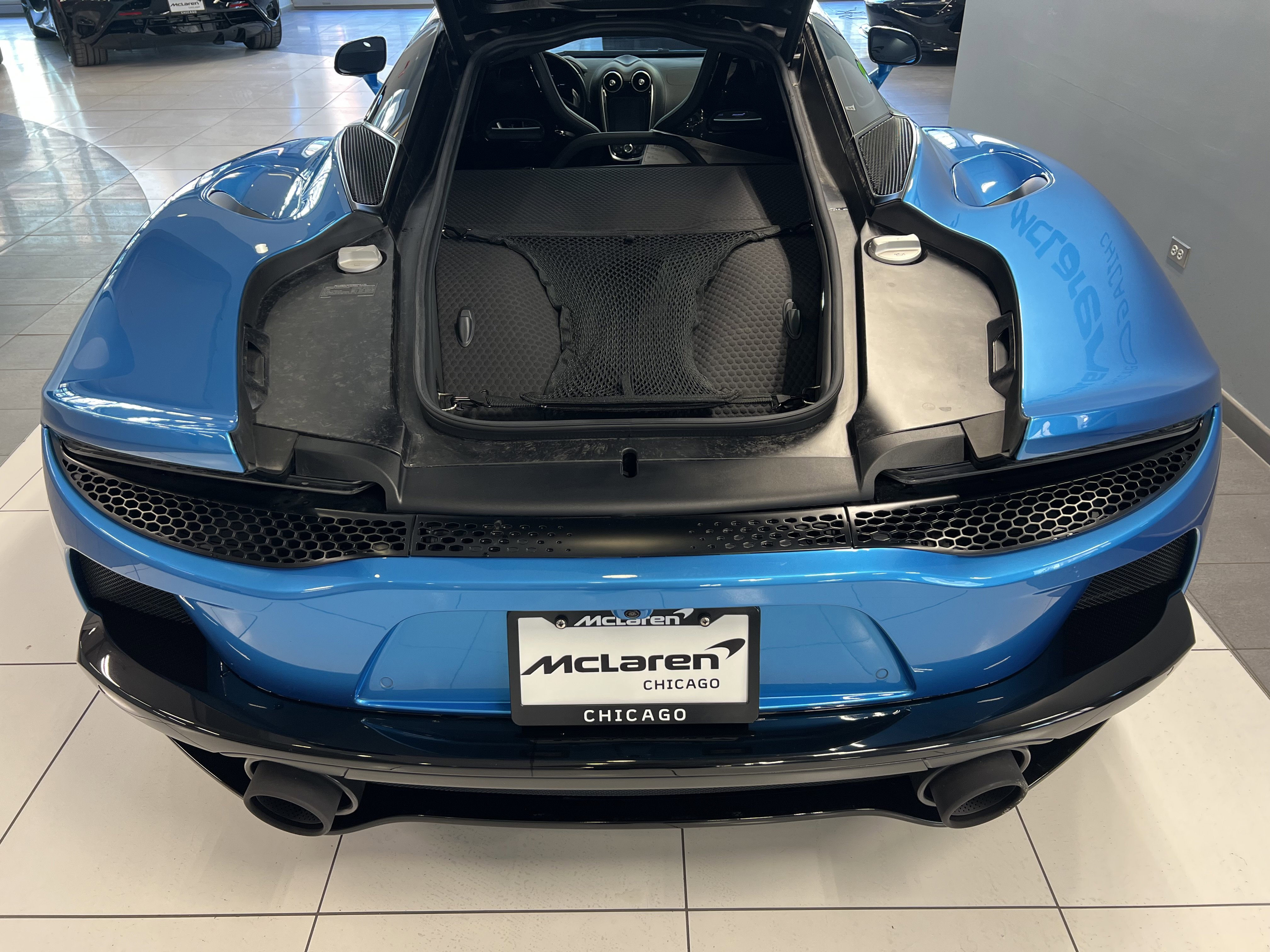 Used 2022 McLaren GT image 13