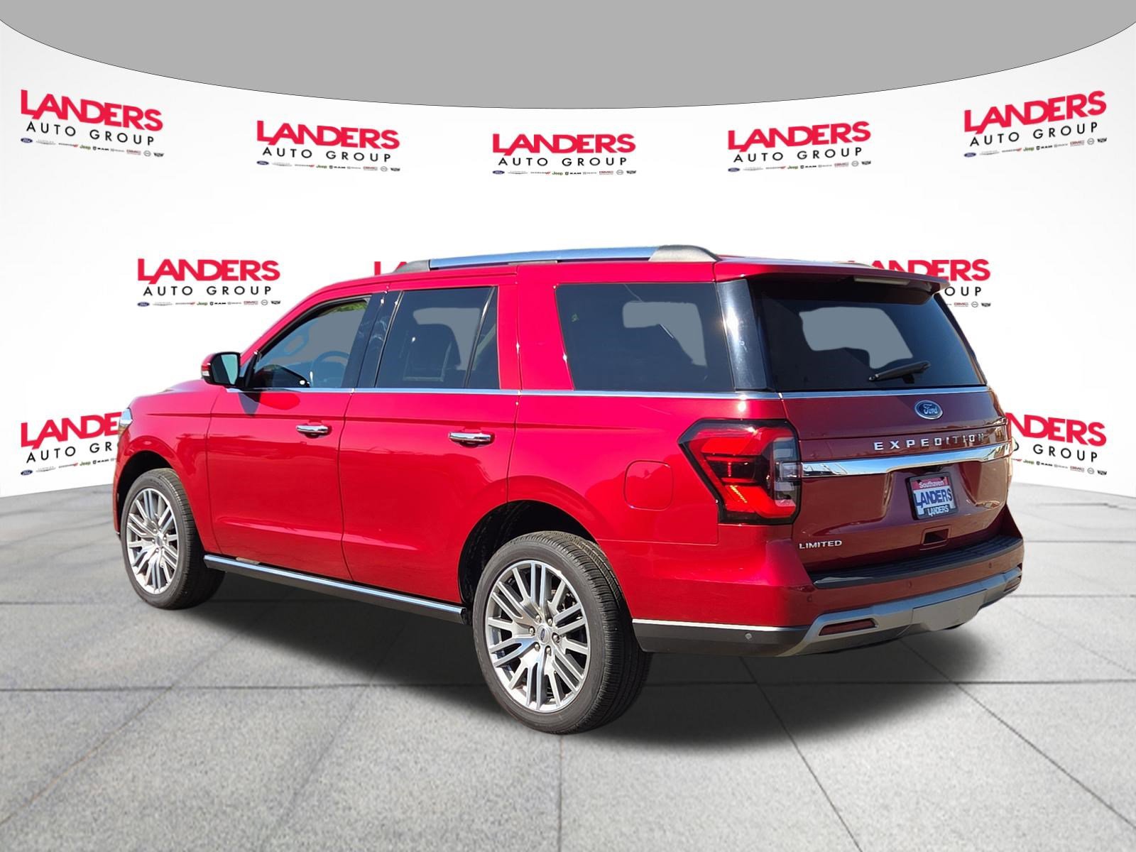 Used 2022 Ford Expedition Limited image 5