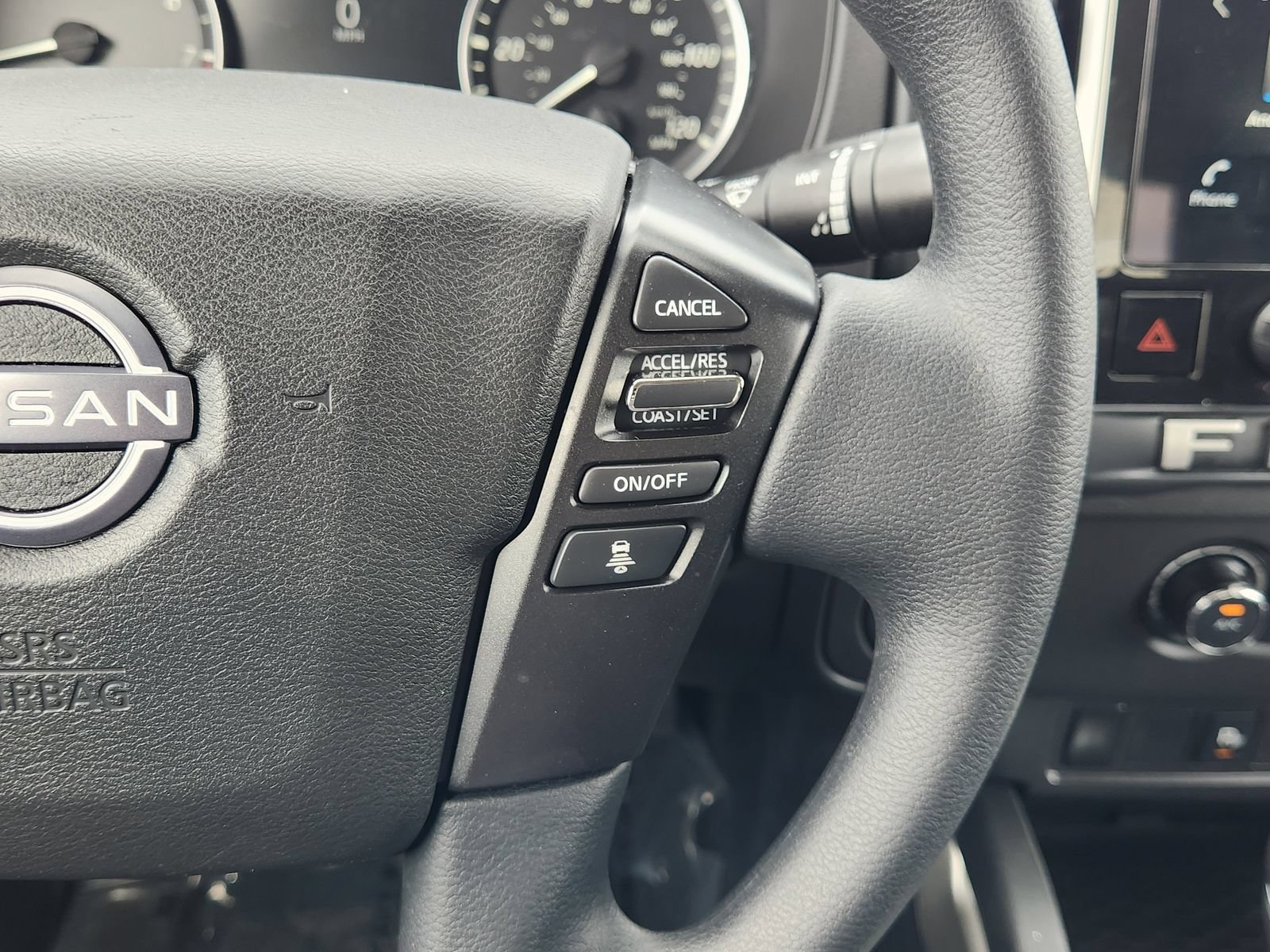Used 2025 Nissan Frontier SV RWD image 32