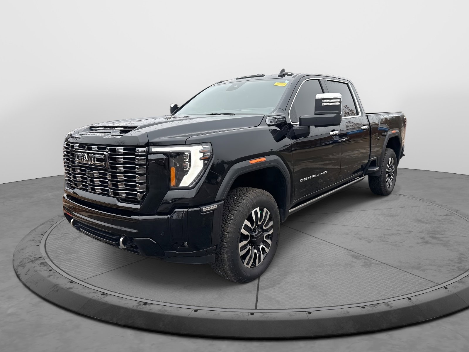 Used 2025 GMC Sierra 2500 Denali Ultimate image 3