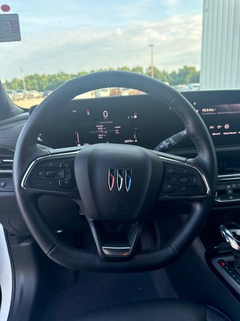 Used 2025 Buick Envista Sport Touring w/ Convenience I Package FWD image 27