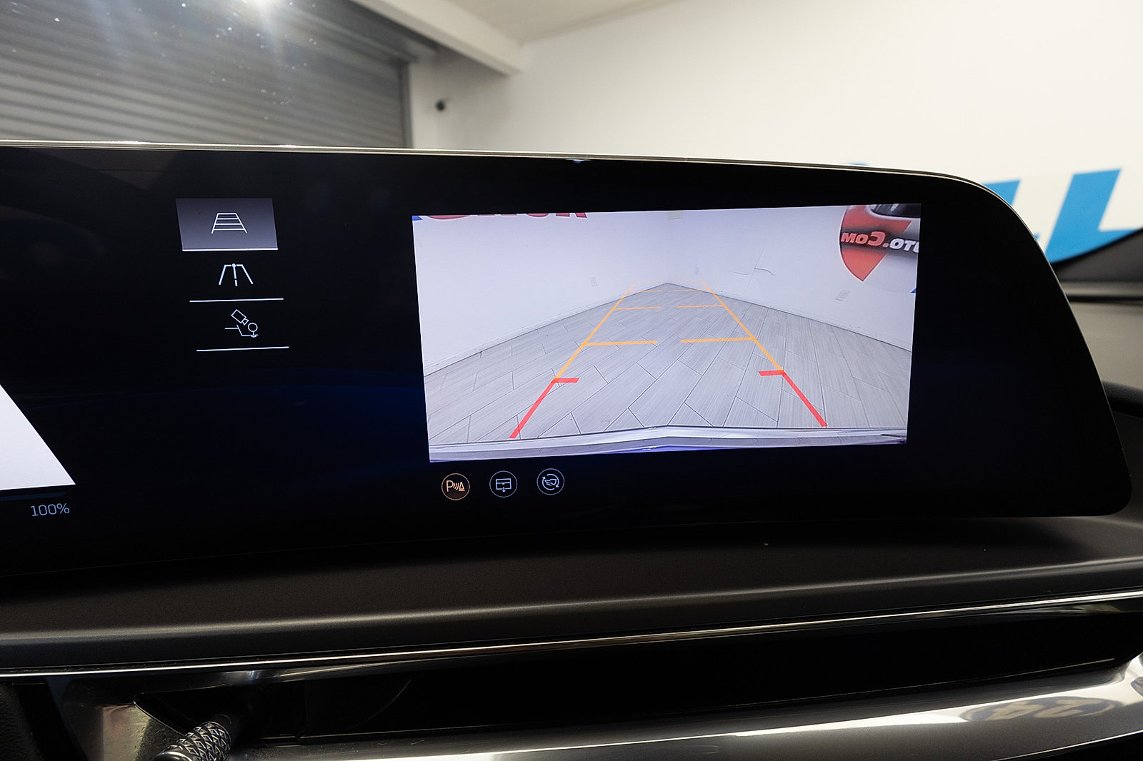 Used 2024 Cadillac Lyriq Tech AWD/4WD image 30
