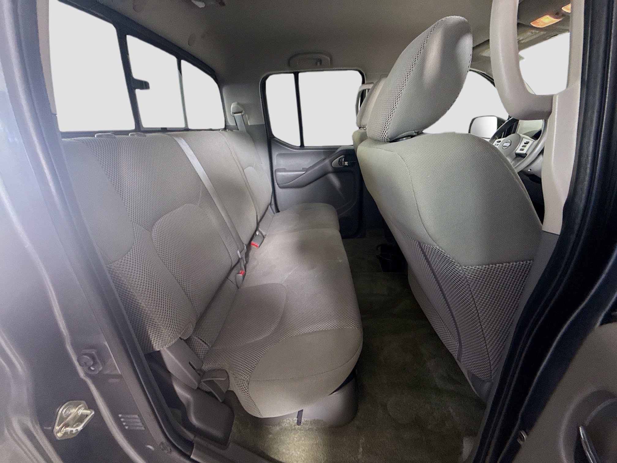 Used 2017 Nissan Frontier SV AWD/4WD image 25