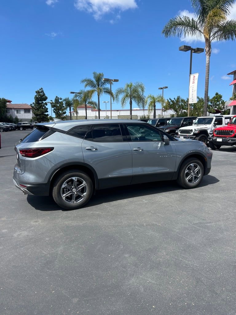 Used 2025 Chevrolet Blazer LT image 8