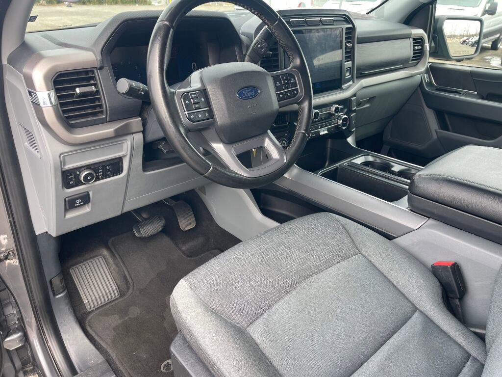 Used 2024 Ford F150 XLT w/ Mobile Office Package image 5