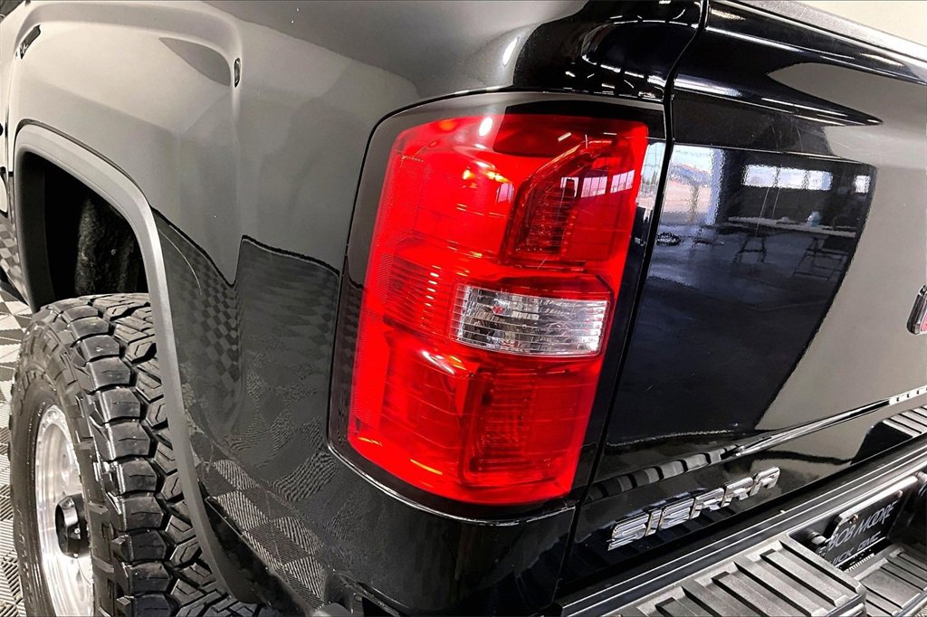 Certified 2019 GMC Sierra 2500 Denali w/ Duramax Plus Package image 24