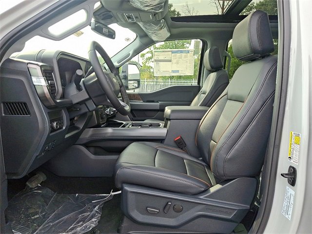 New 2026 Ford F250 Lariat w/ Black Appearance Package image 6