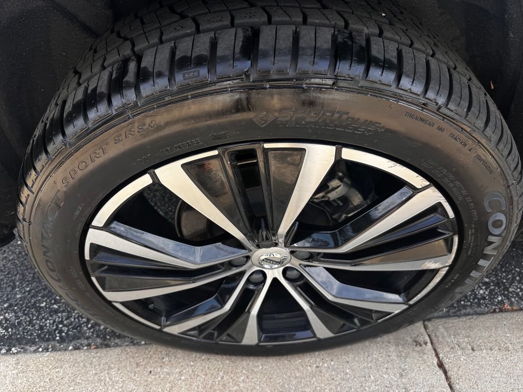 Used 2023 Volvo XC60 B5 Plus w/ Climate Package AWD/4WD image 20