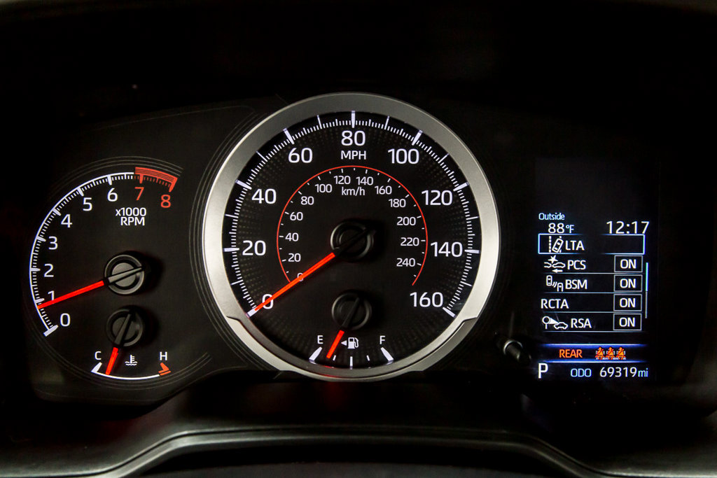 Used 2022 Toyota Corolla Cross LE FWD image 15