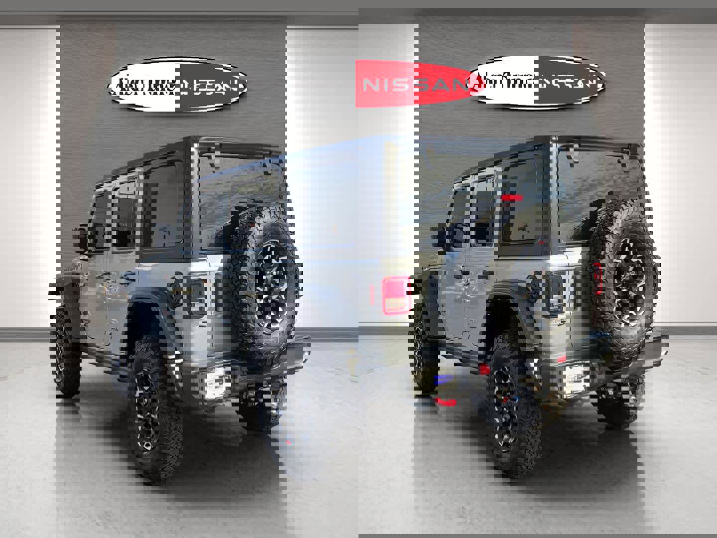Used 2023 Jeep Wrangler Unlimited Rubicon image 8
