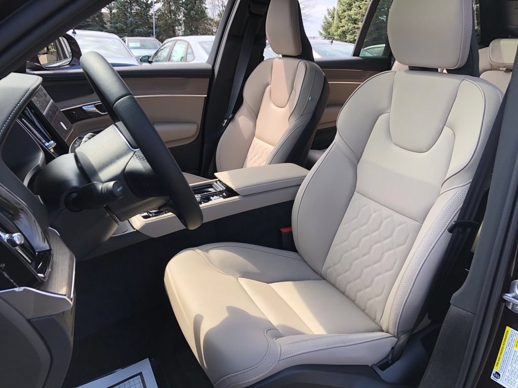 New 2026 Volvo XC90 B6 Plus w/ Protection Package Premier AWD/4WD image 27