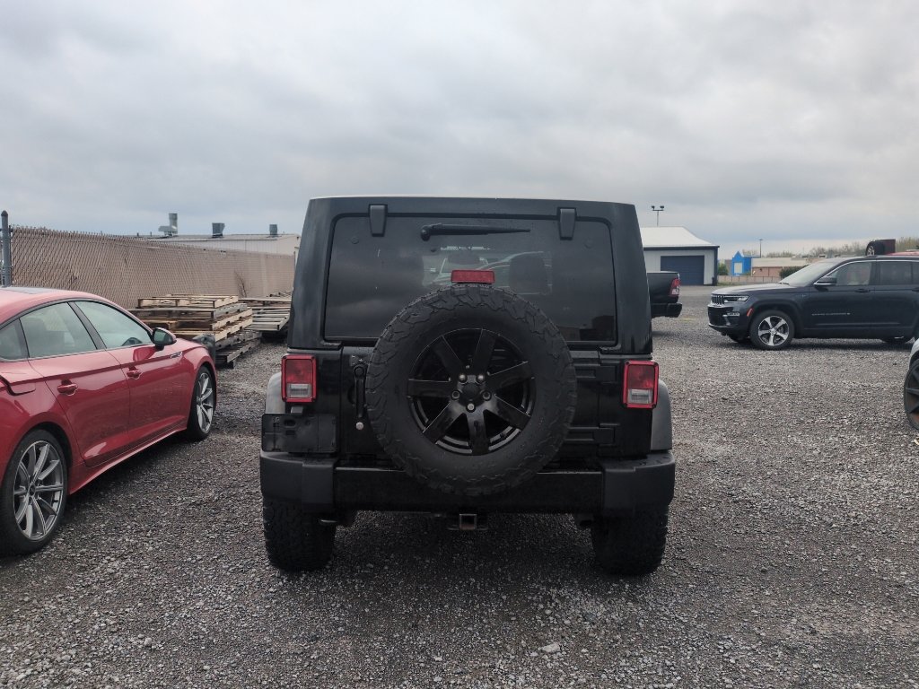 Used 2014 Jeep Wrangler Altitude AWD/4WD image 7