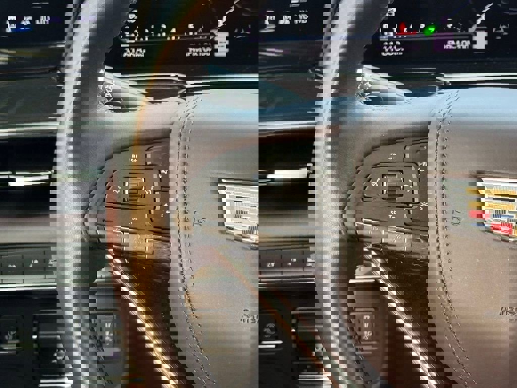 Certified 2022 Cadillac Escalade Sport Platinum image 25