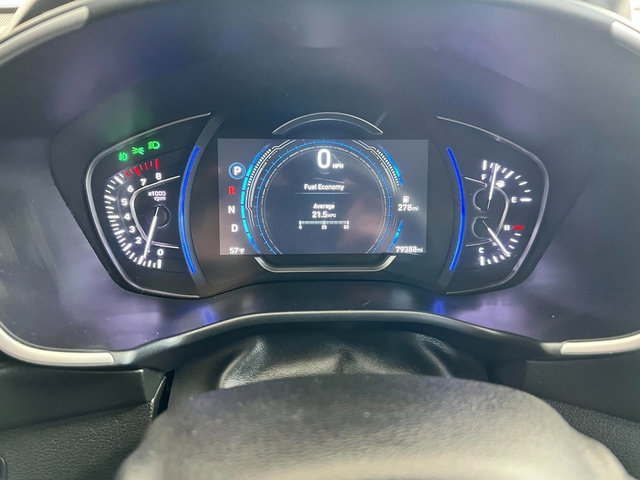Used 2020 Hyundai Santa Fe SEL image 20