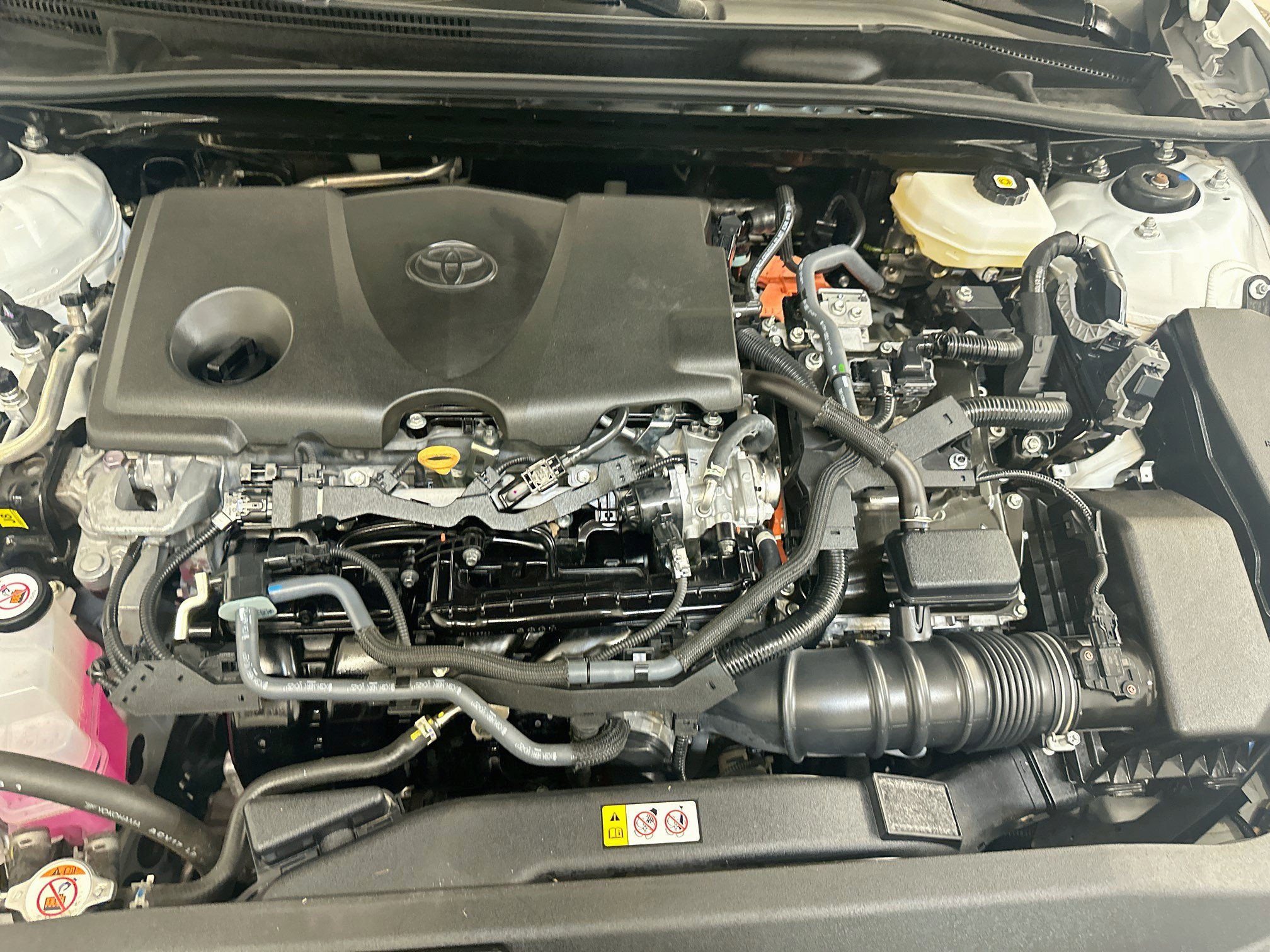 Used 2025 Toyota Camry SE FWD image 34