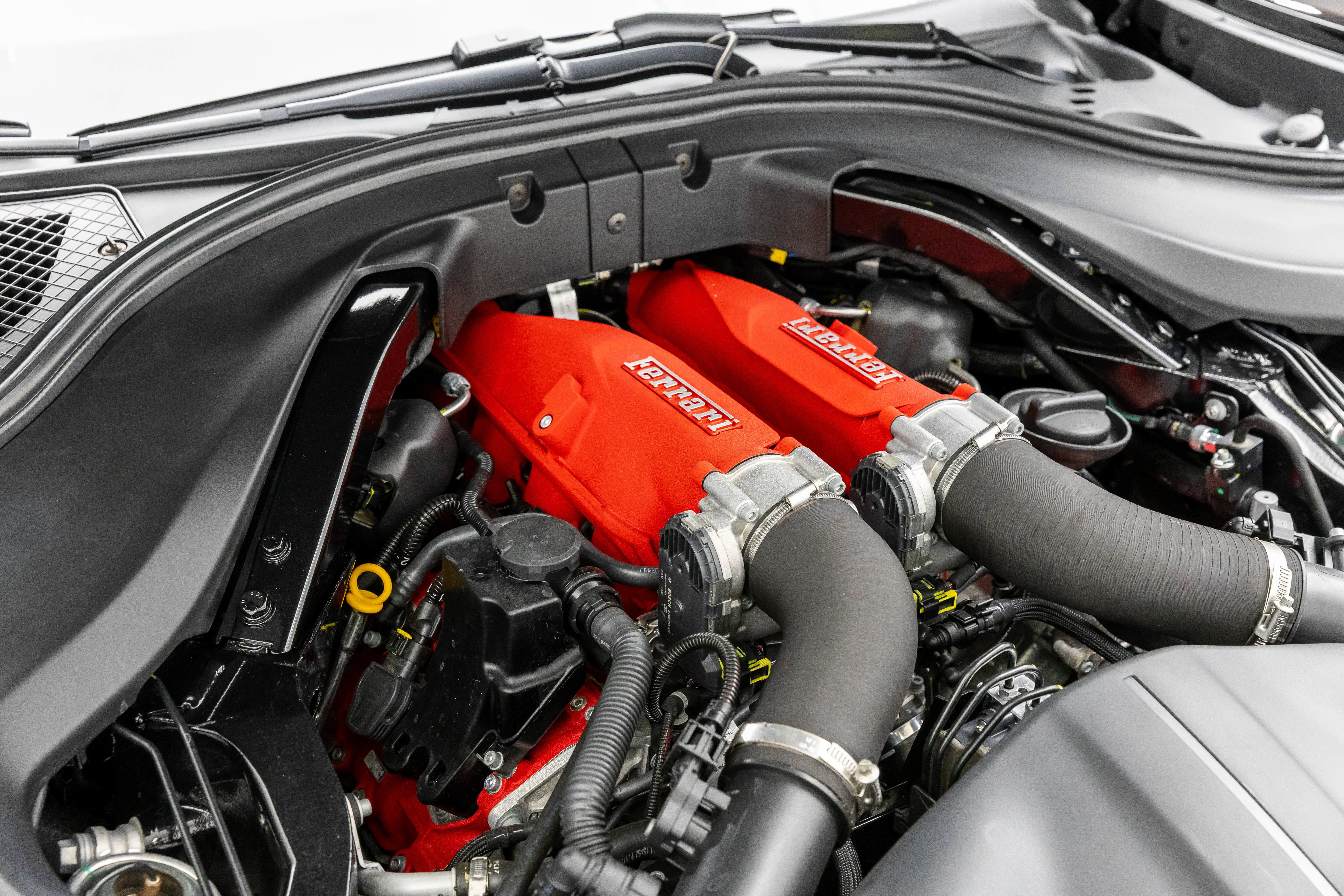Used 2025 Ferrari Roma Spider RWD image 69