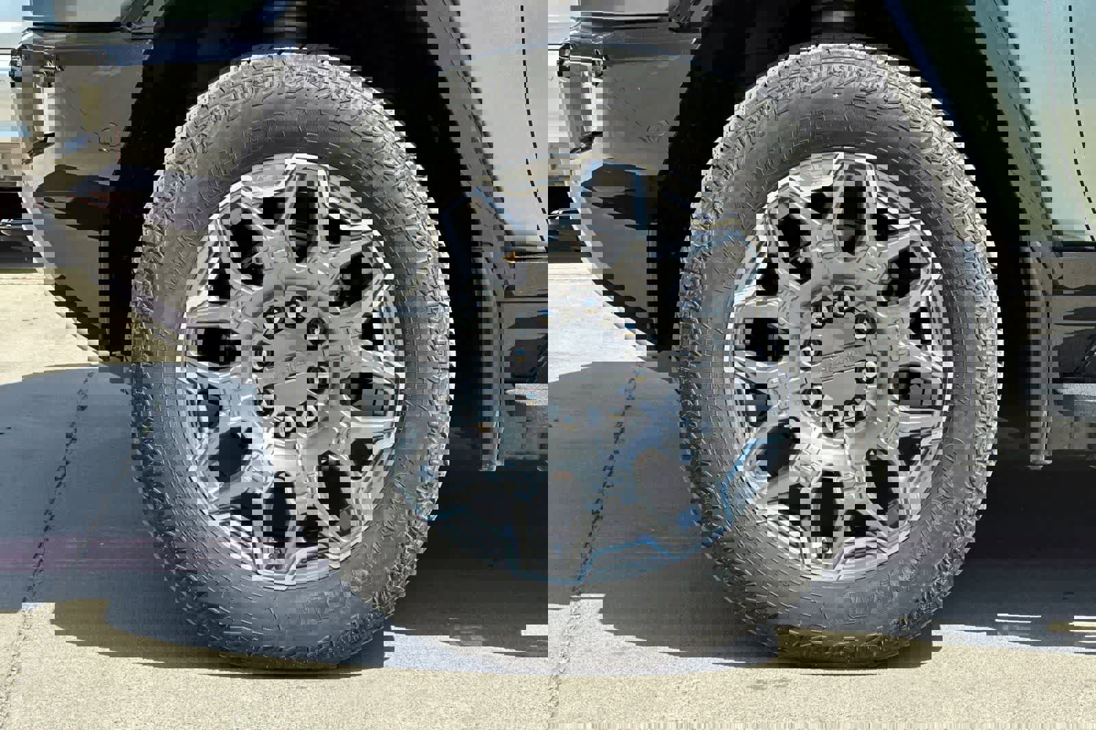 Used 2024 GMC Hummer EV 3X image 12