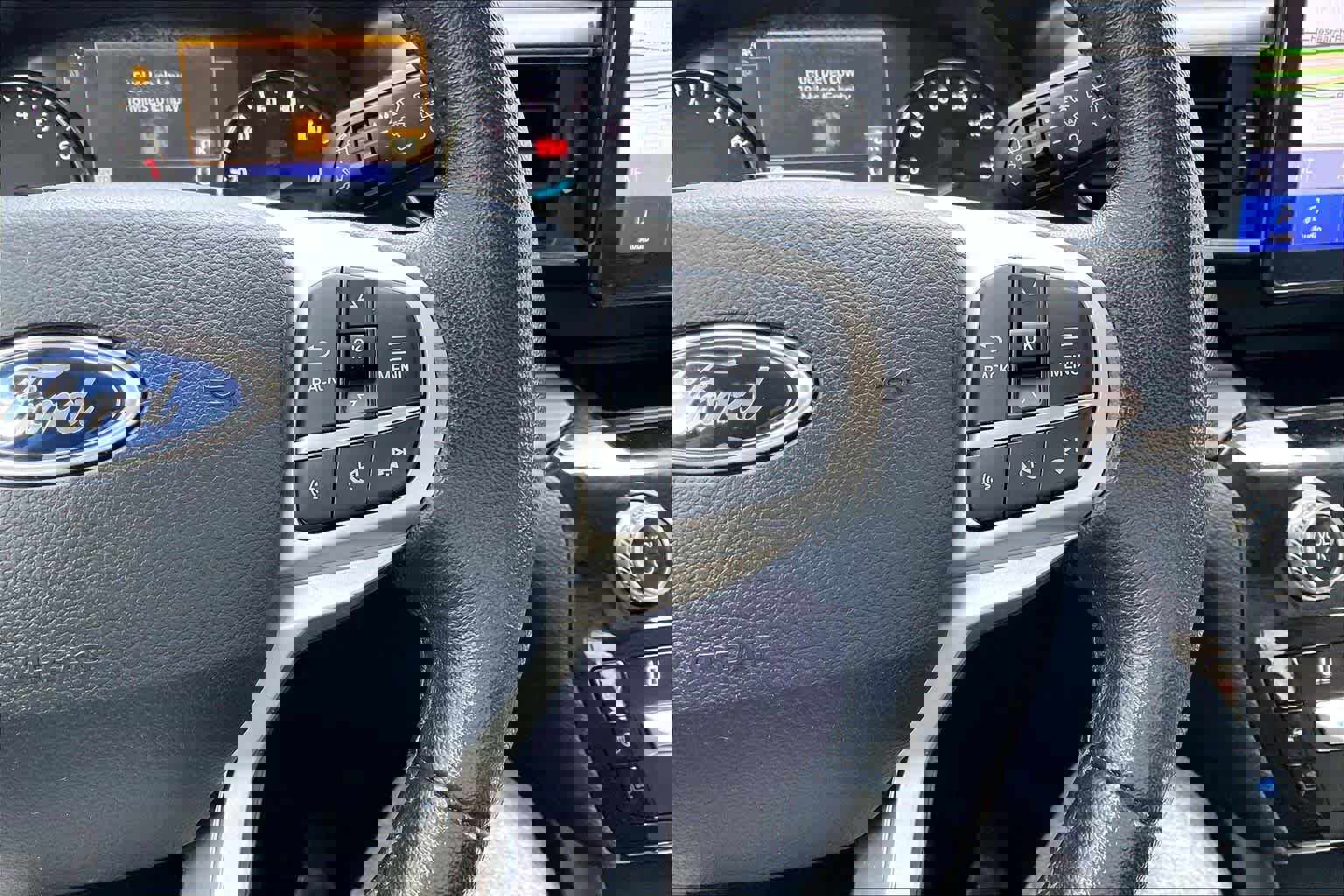 Used 2021 Ford Explorer Limited w/ Equipment Group 301A image 22