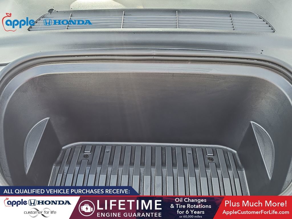 Used 2023 Tesla Model Y Long Range image 32